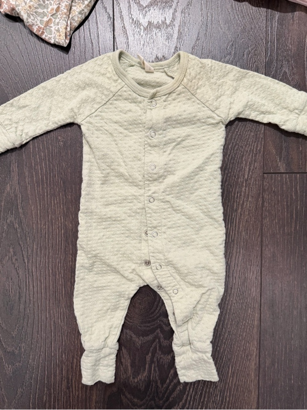 Quincy Mae Baby Bundle for 0-3 Months! - Picture 3 of 9